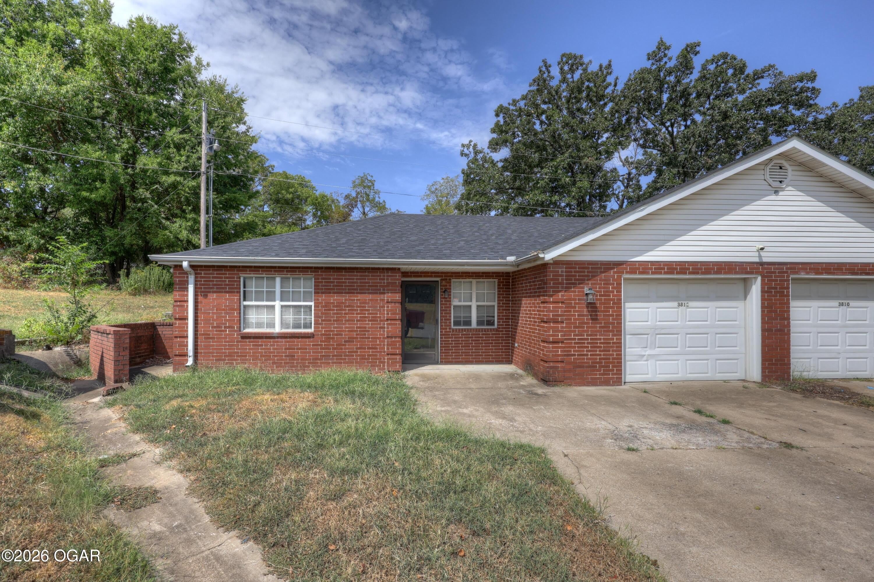 3812 N Indiana Avenue – photo 2