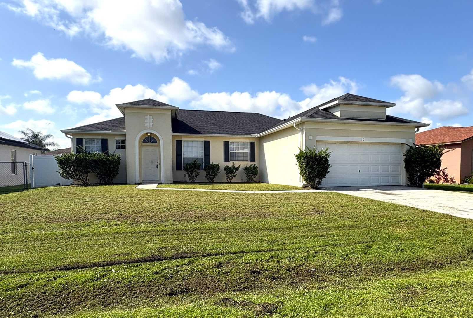 This 3 Bedroom Home Has It All! – photo 1