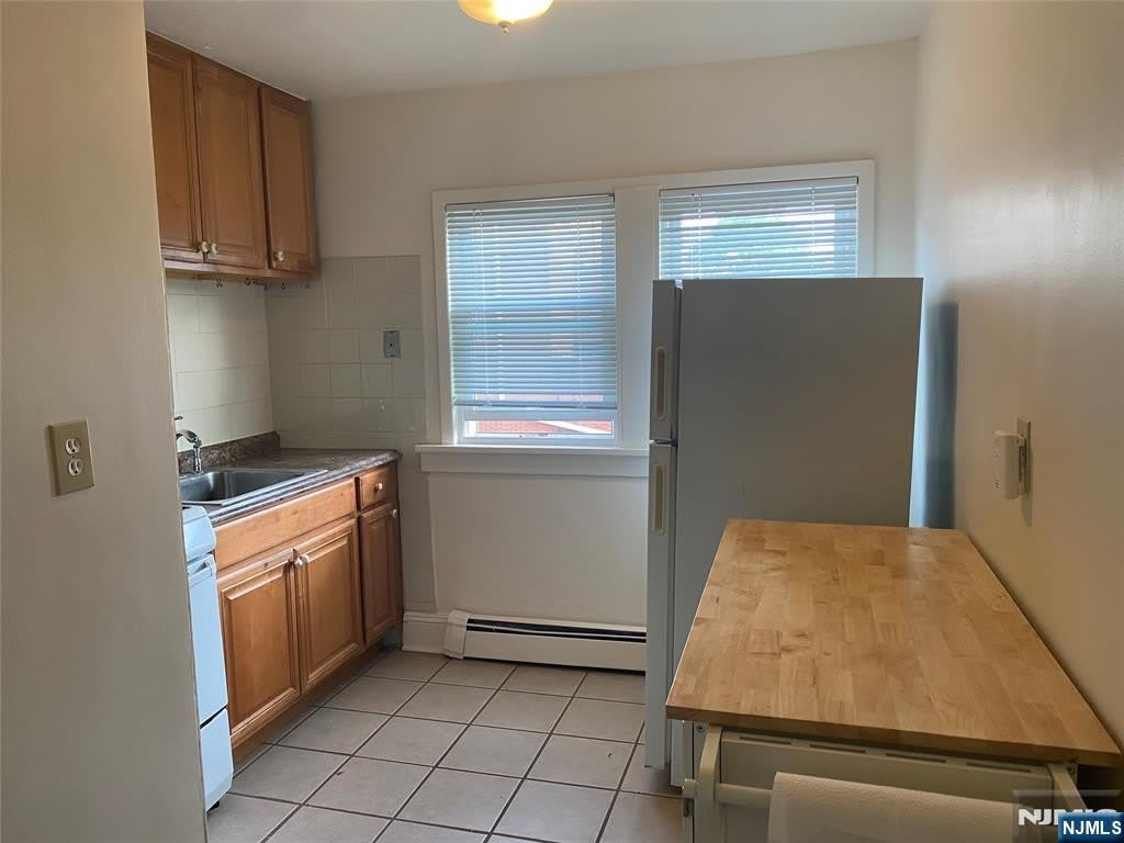 130 Hazelton Street – photo 4