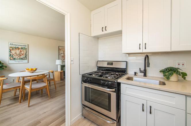 379 S Main St # GH67YY – photo 2