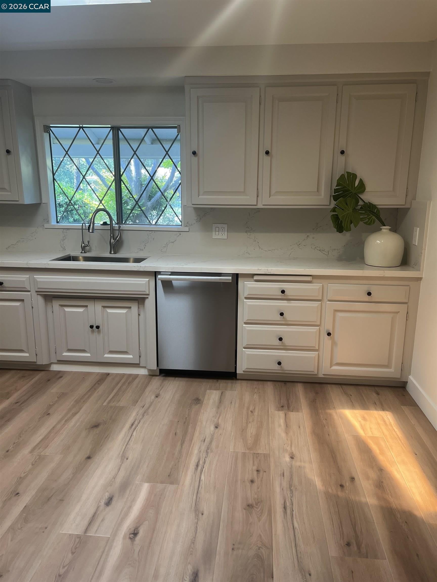 930 Lee lane – photo 5