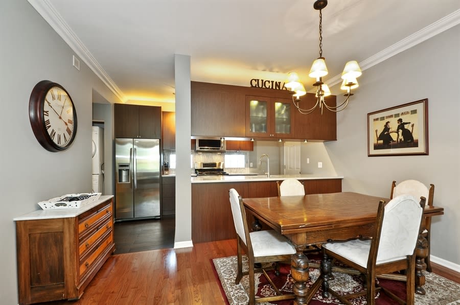 301 West Scott Street – photo 5