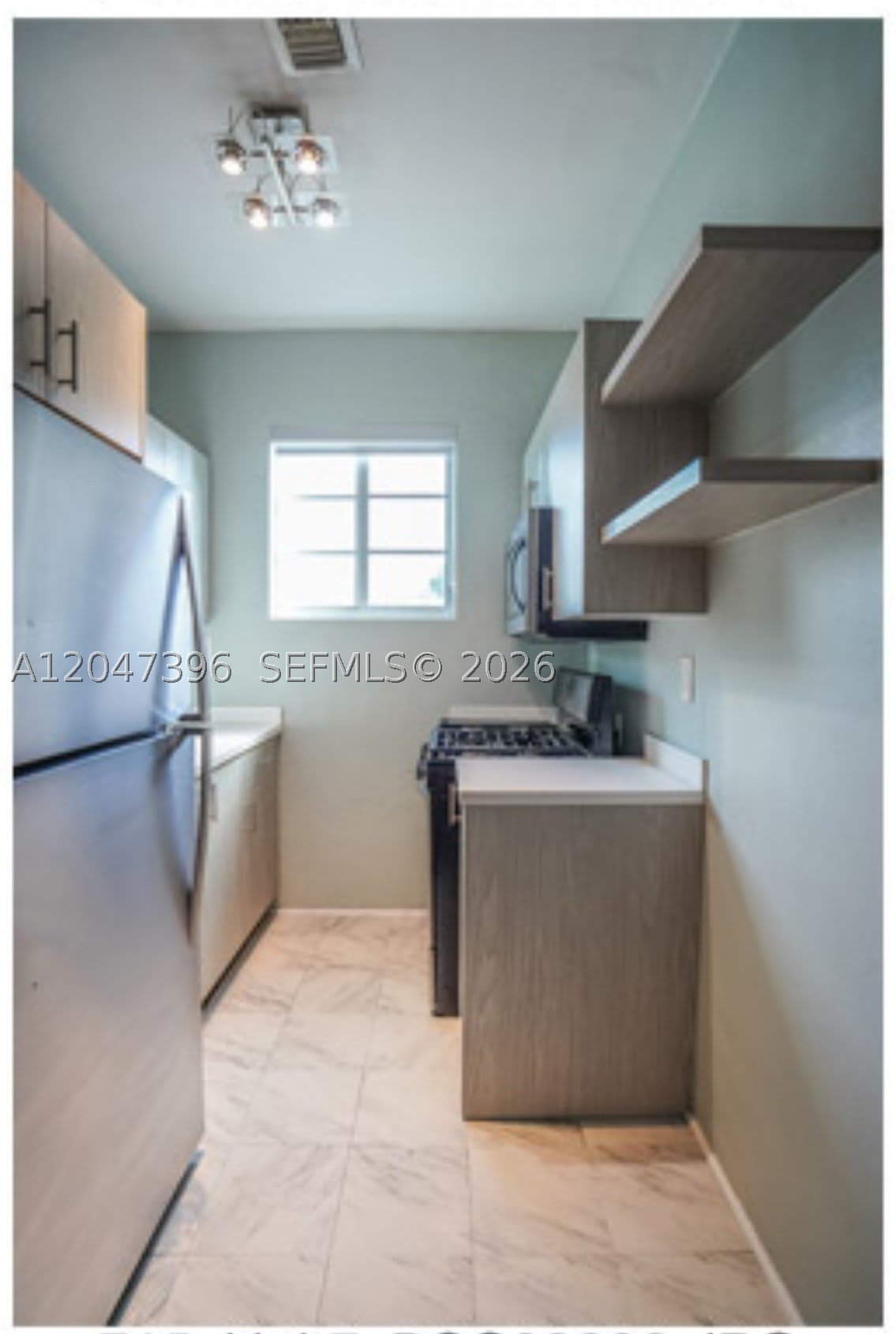 715 Michigan Ave – photo 4