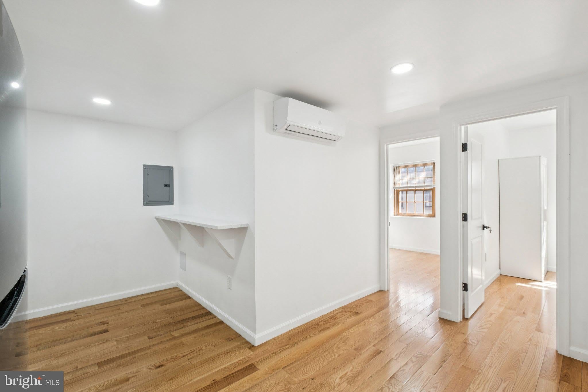 1223 SPRUCE Street – photo 3