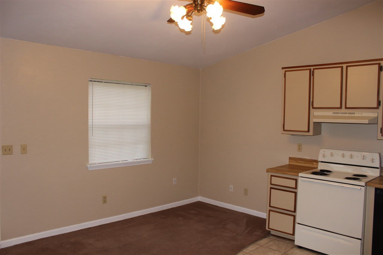 1253 Continental Court – photo 3