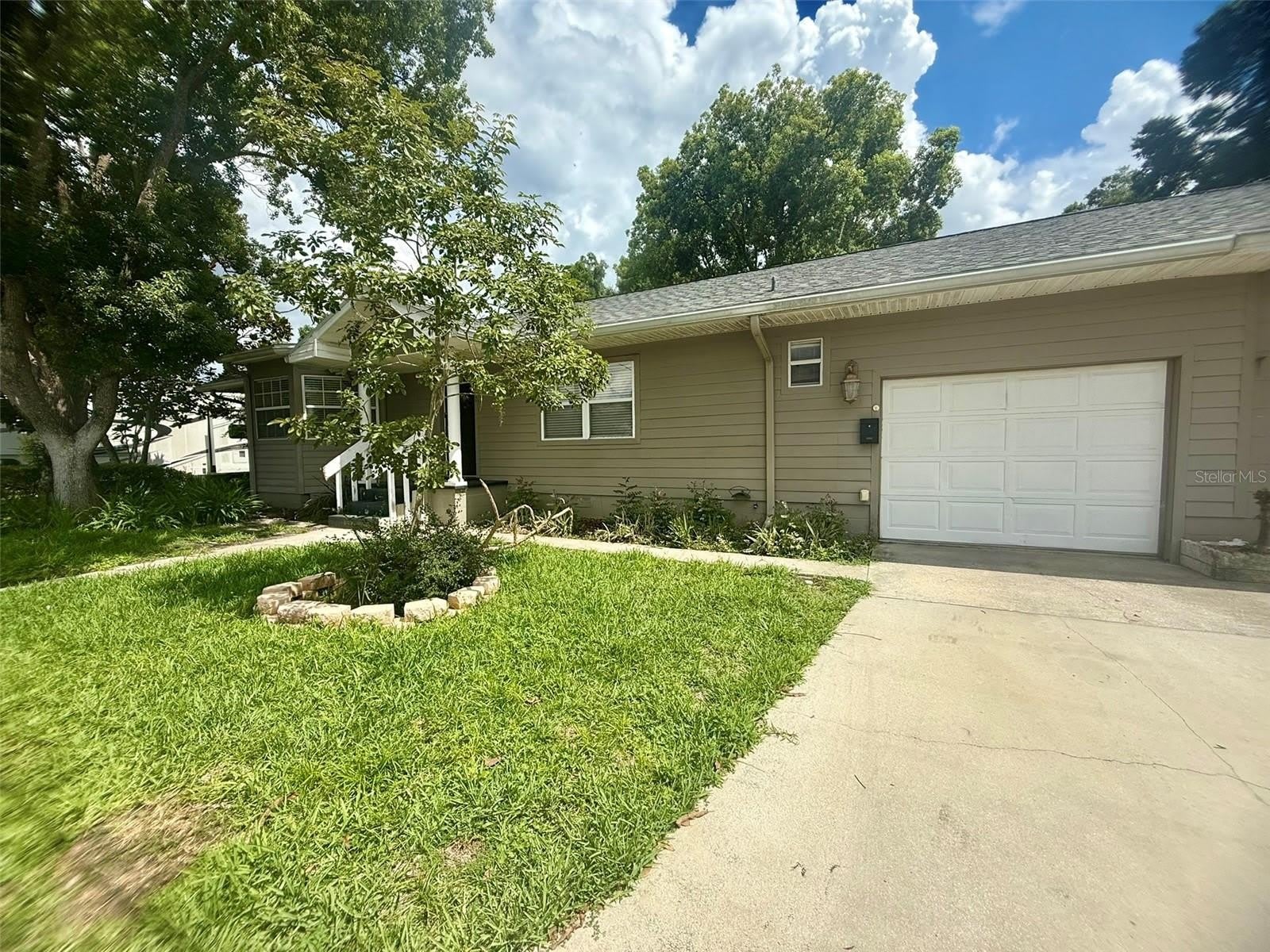 702 AVENUE H NE – photo 4