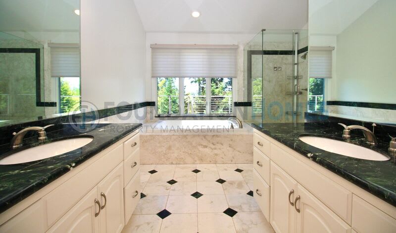 309 Crown Rd – photo 5