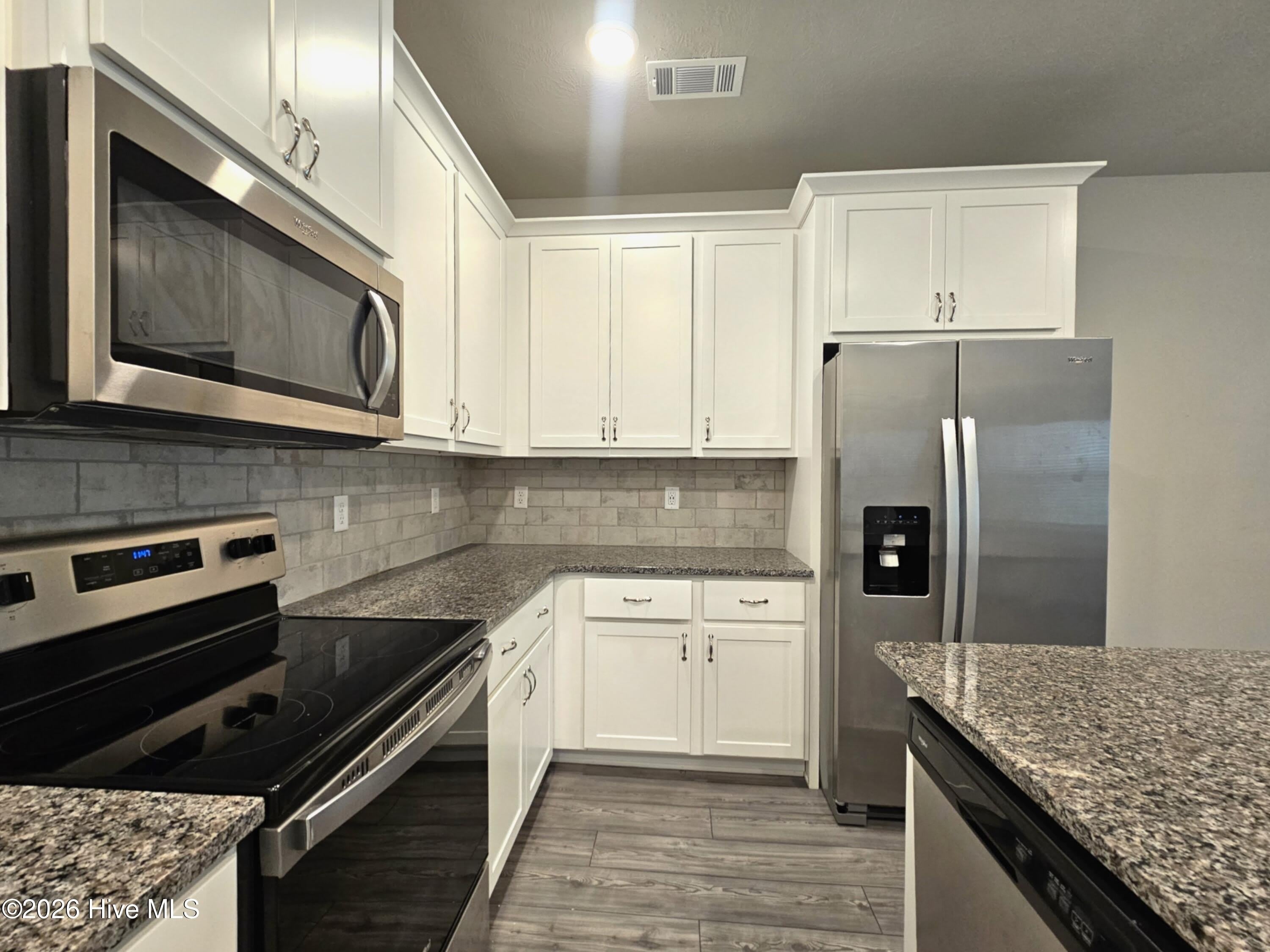 1103 Clareton Drive – photo 3