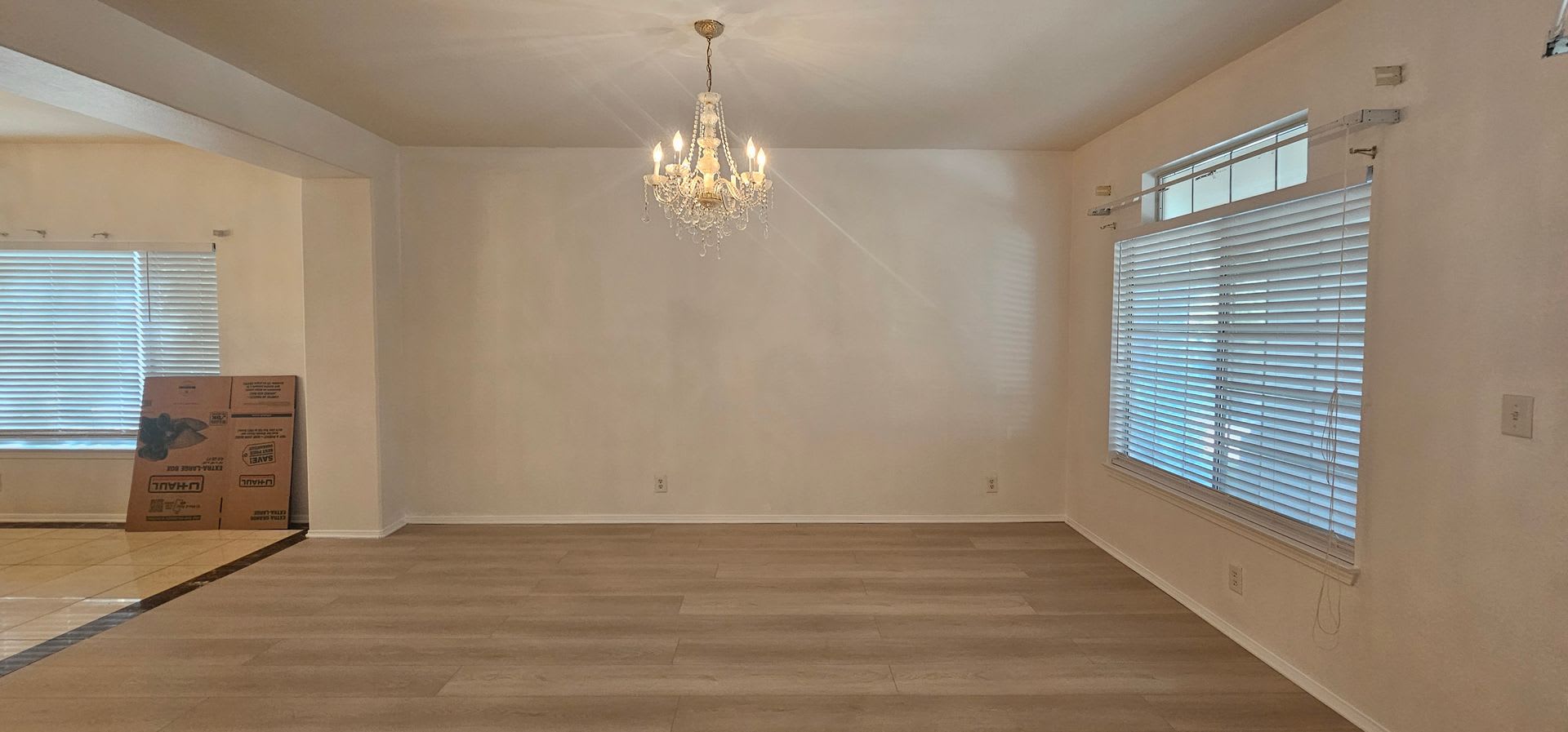 Spacious 5-bedroom, 4-bath home in Palmdale! – photo 3