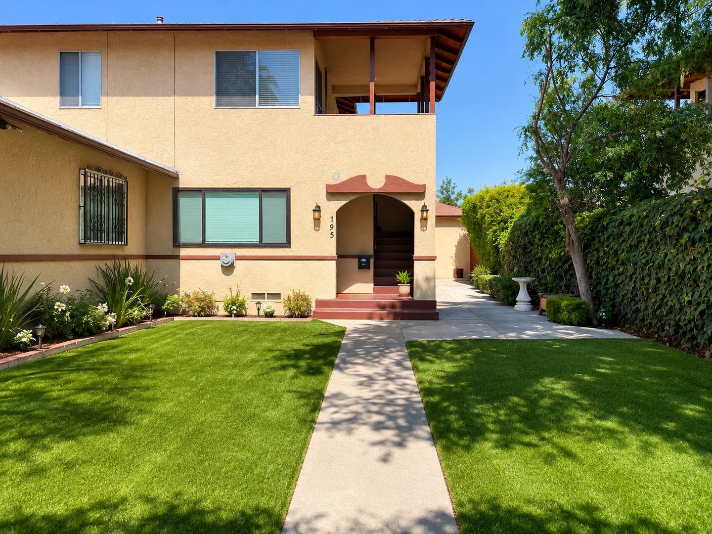 Modern Renovated Unit In Monterey Park – photo 1