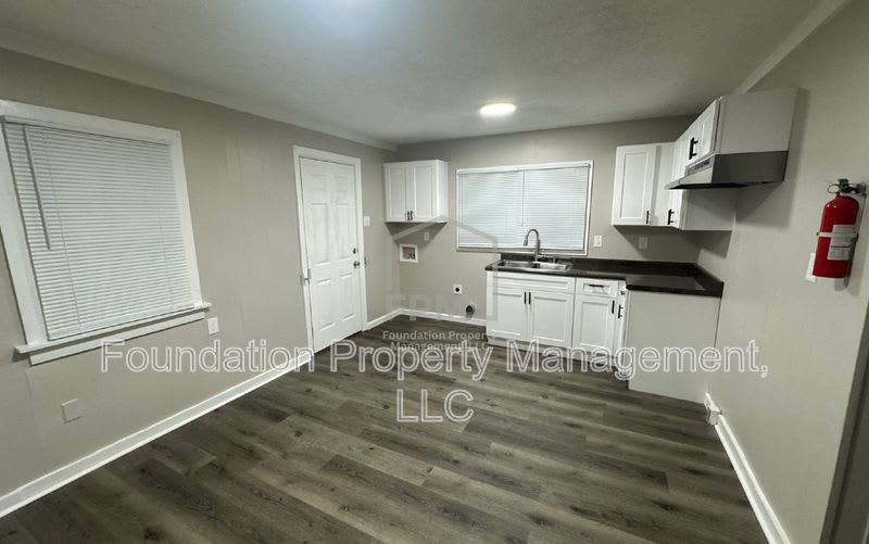 1711 South Sutton Drive – photo 5