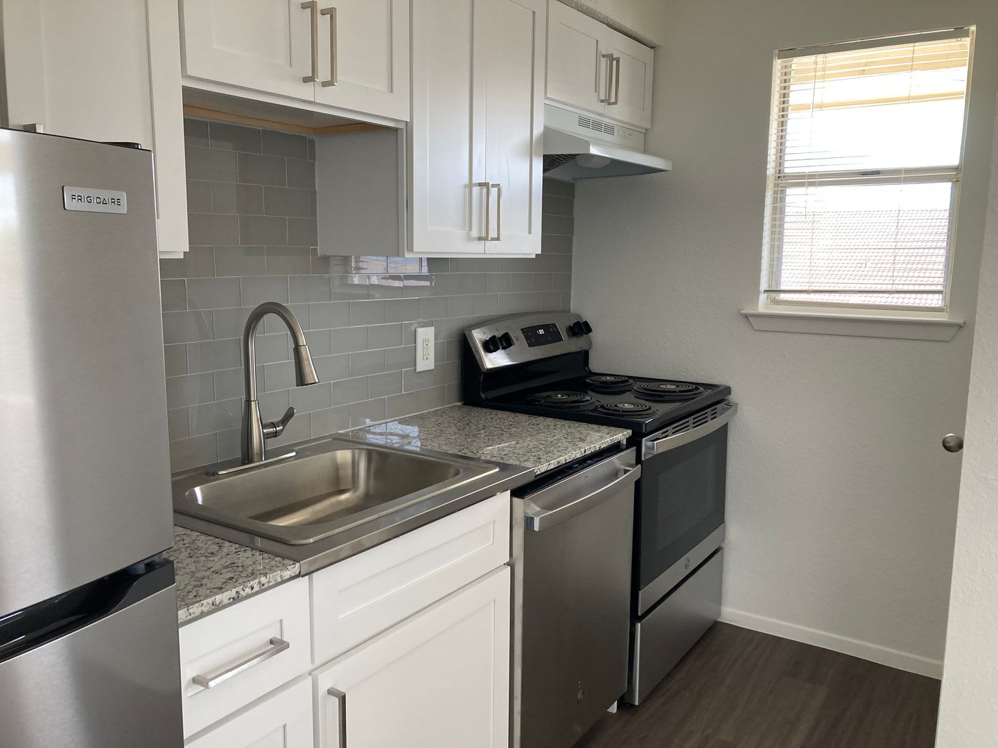 2627 Jones Rd – photo 3