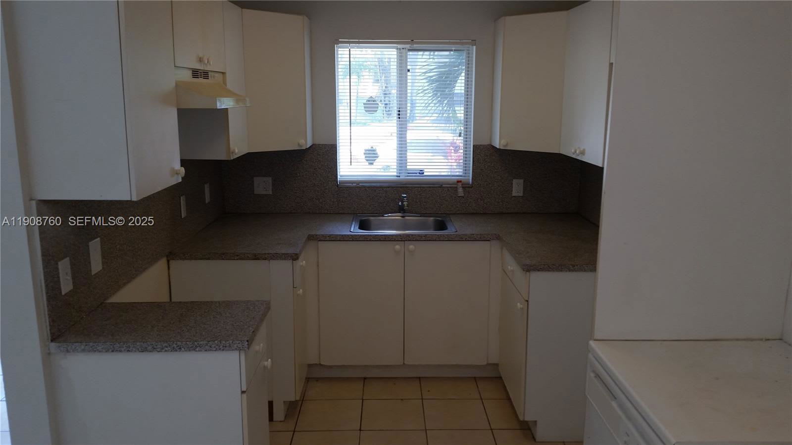 13950 Northeast 2nd Avenue – photo 1