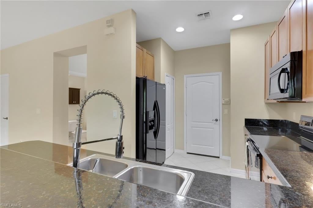 10260 Olivewood Way – photo 2