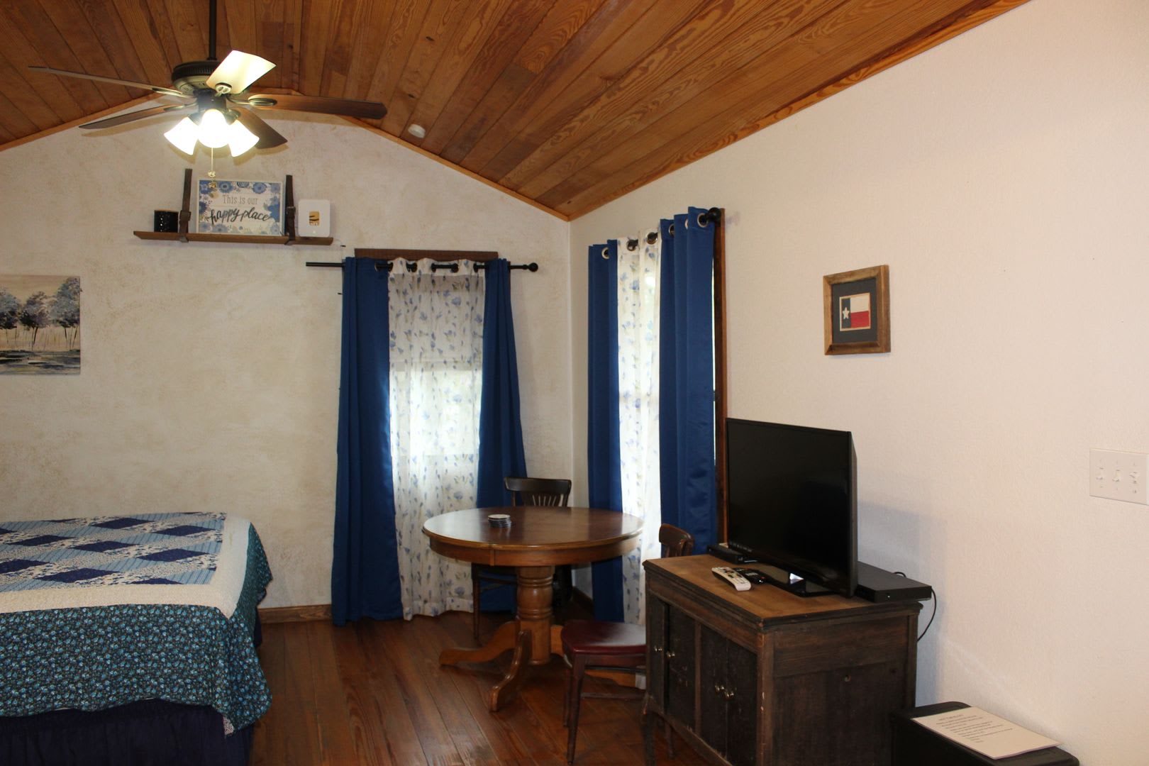 Furnished Cabin – photo 3