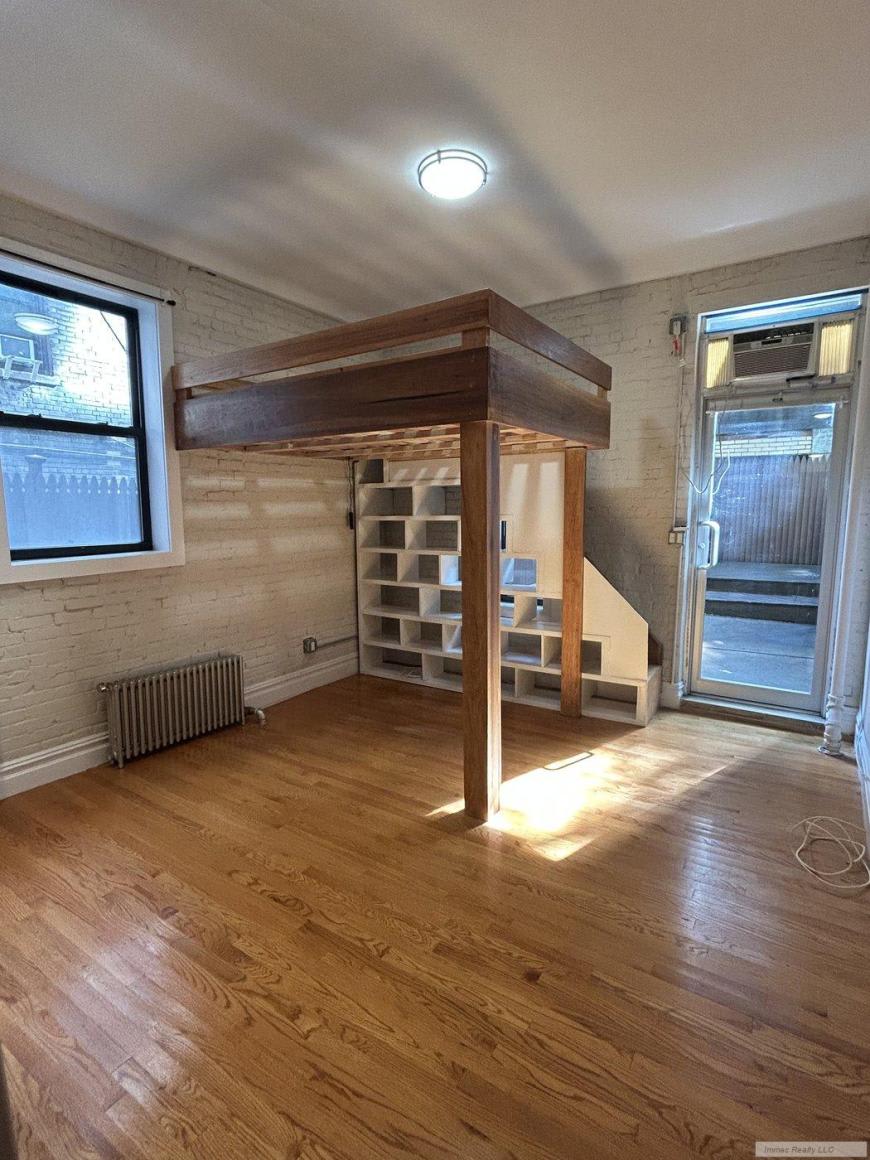 318 West 106Th Street – photo 2