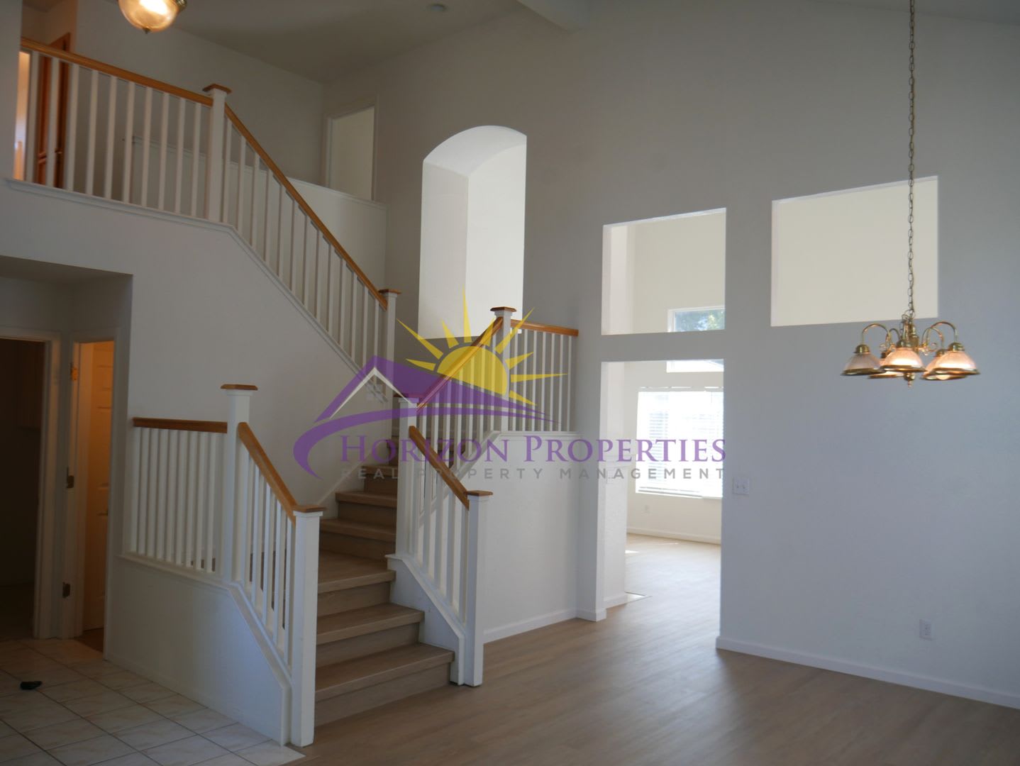 Two Story 4 Bed 3 Bath 1 863Sqft Elk Grove Home In Laguna Park – photo 4