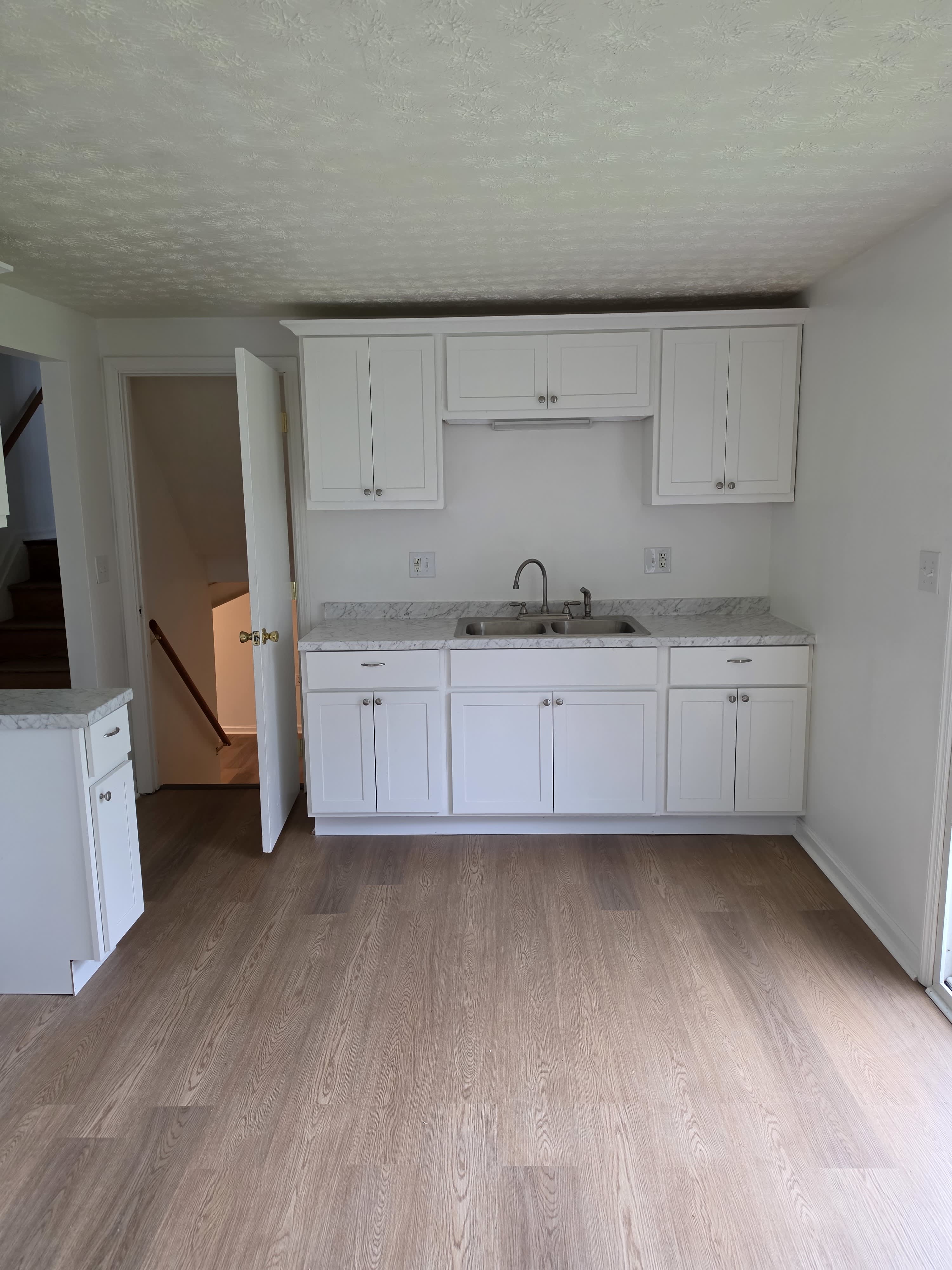 2537 Bethesda Ave – photo 1
