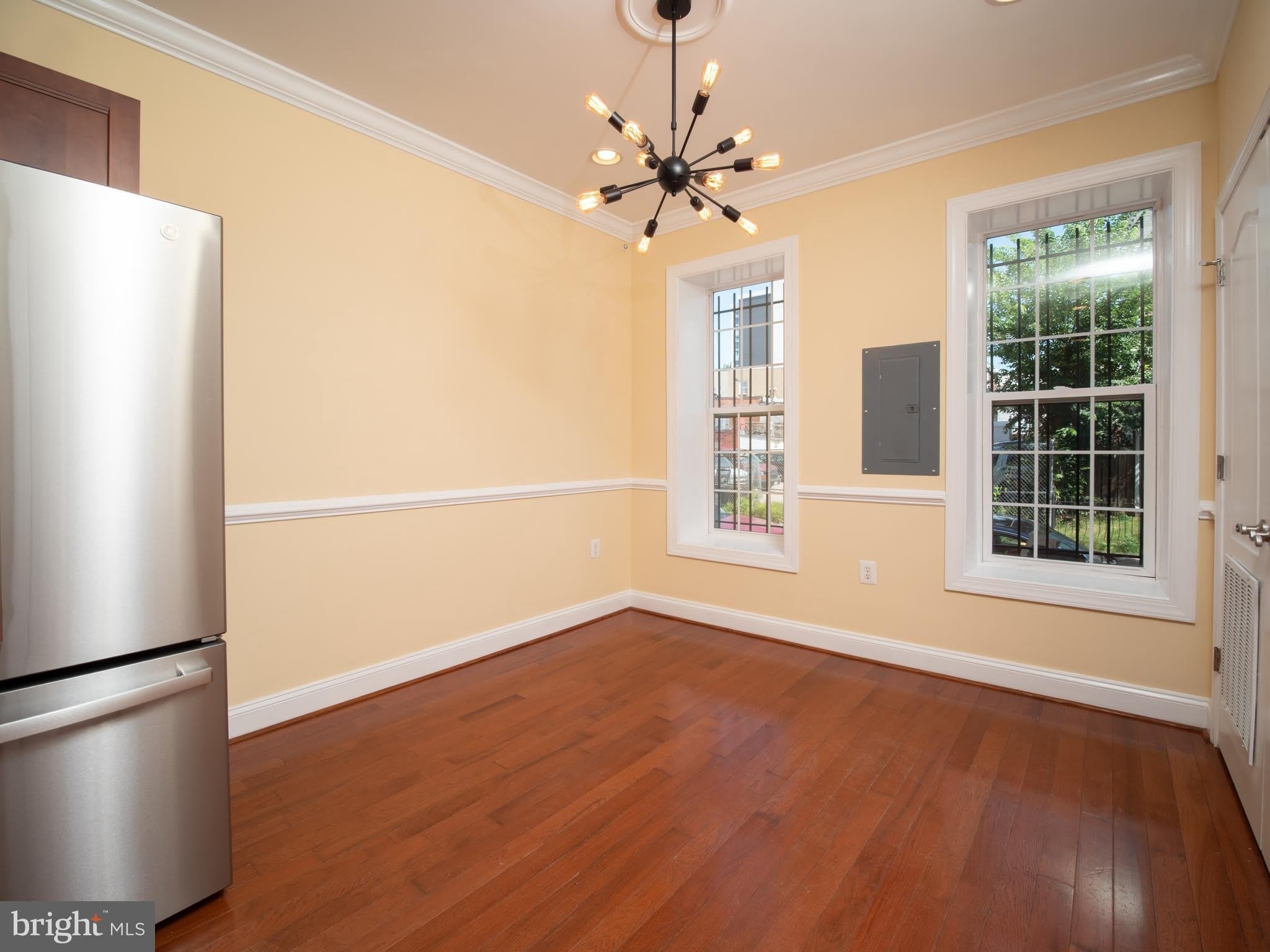 648 Newton Place Nw – photo 3