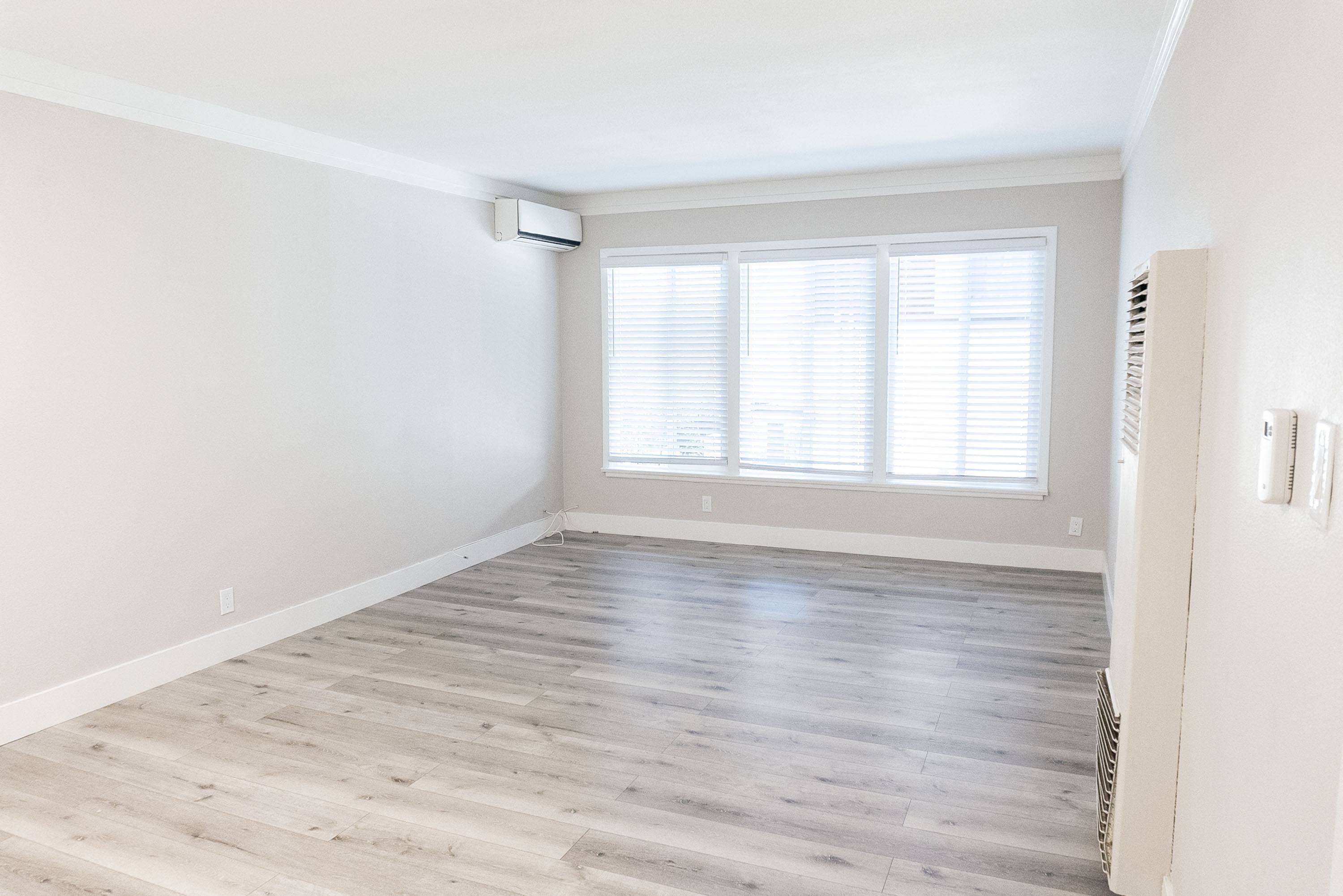 7510 Hollywood Apartments – photo 5