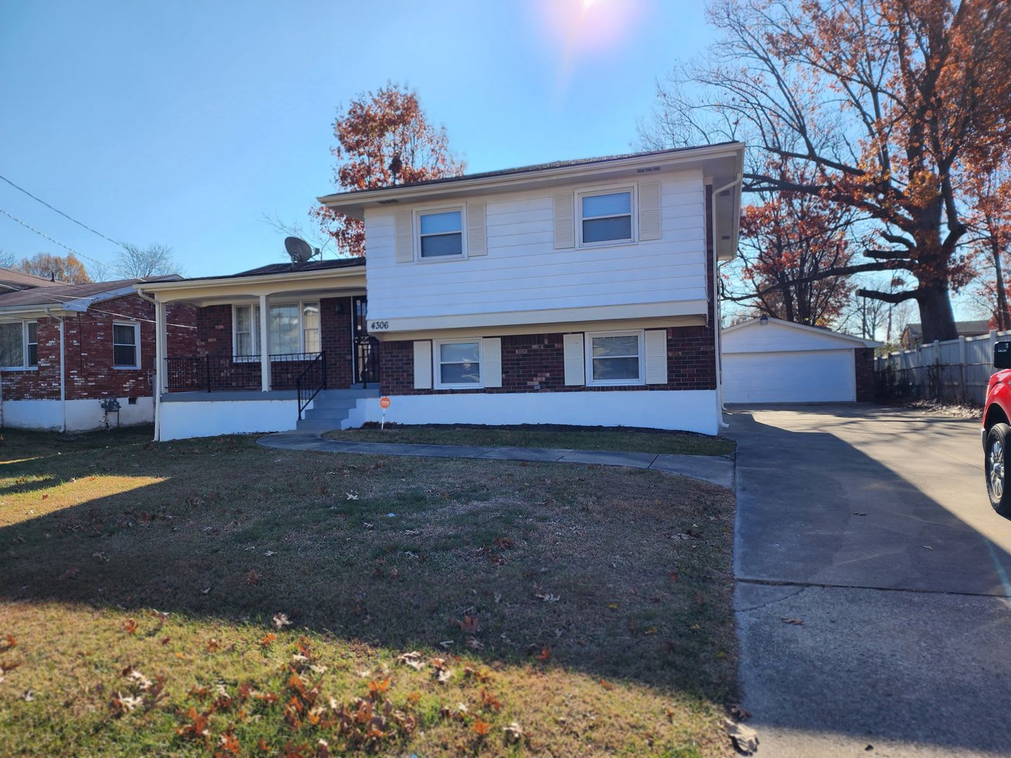 Beautiful 3 Bedroom 2 Bathroom Home – photo 1