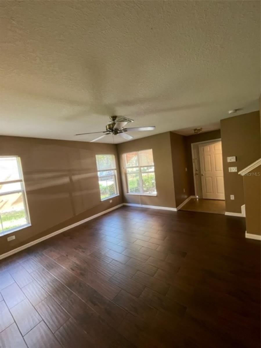 10934 Johanna Avenue – photo 5
