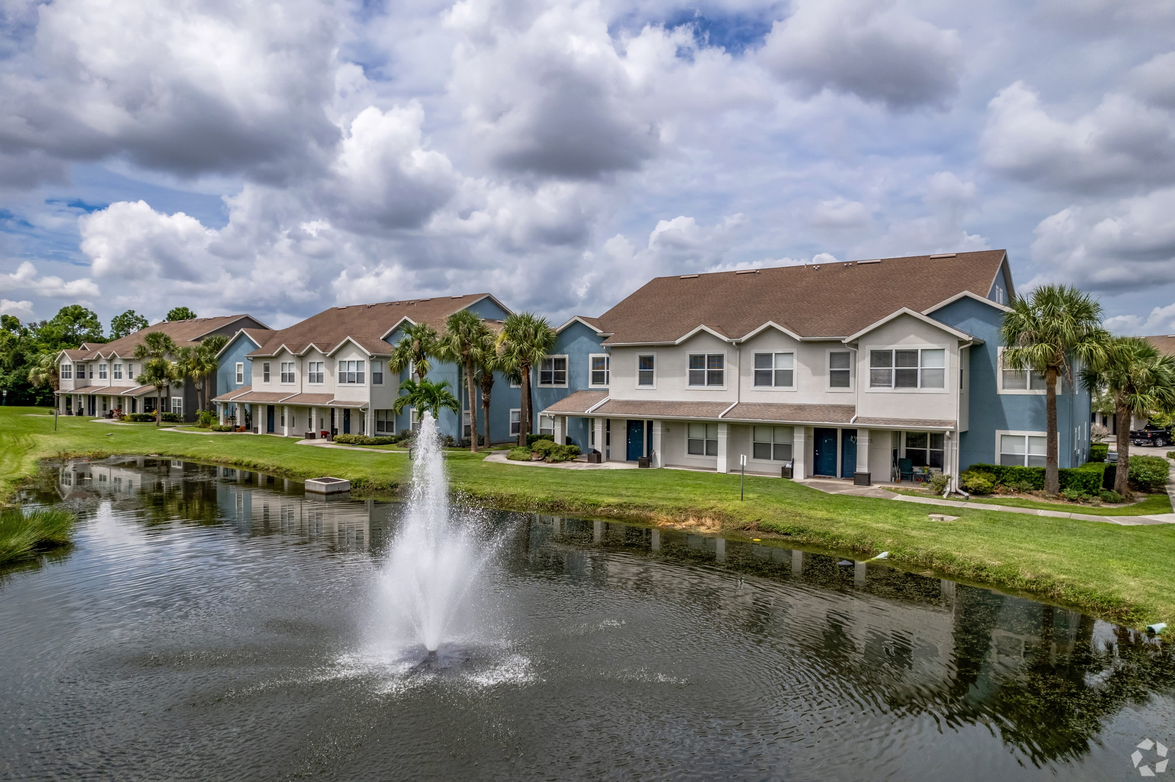 Calais Park Apartments – photo 2