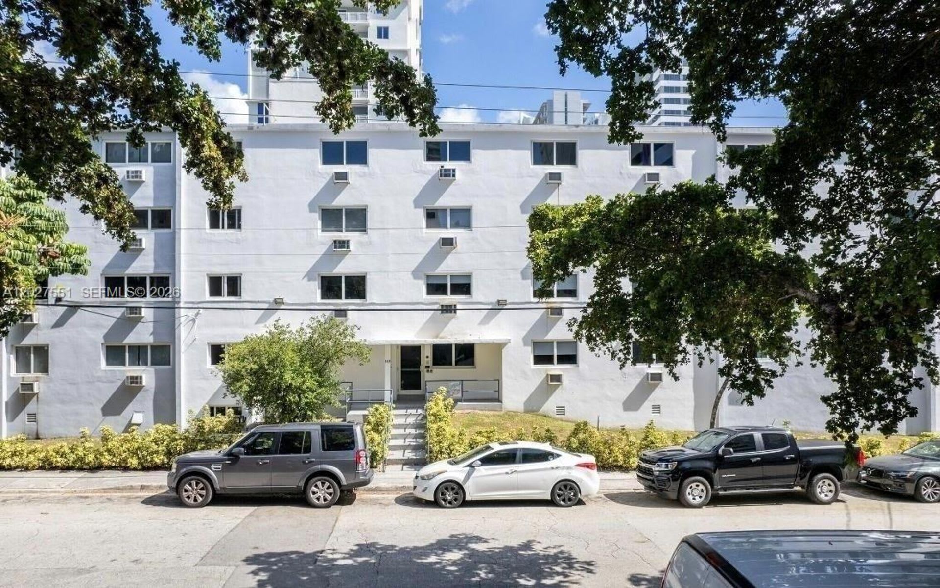143 SW 9th Street – photo 2