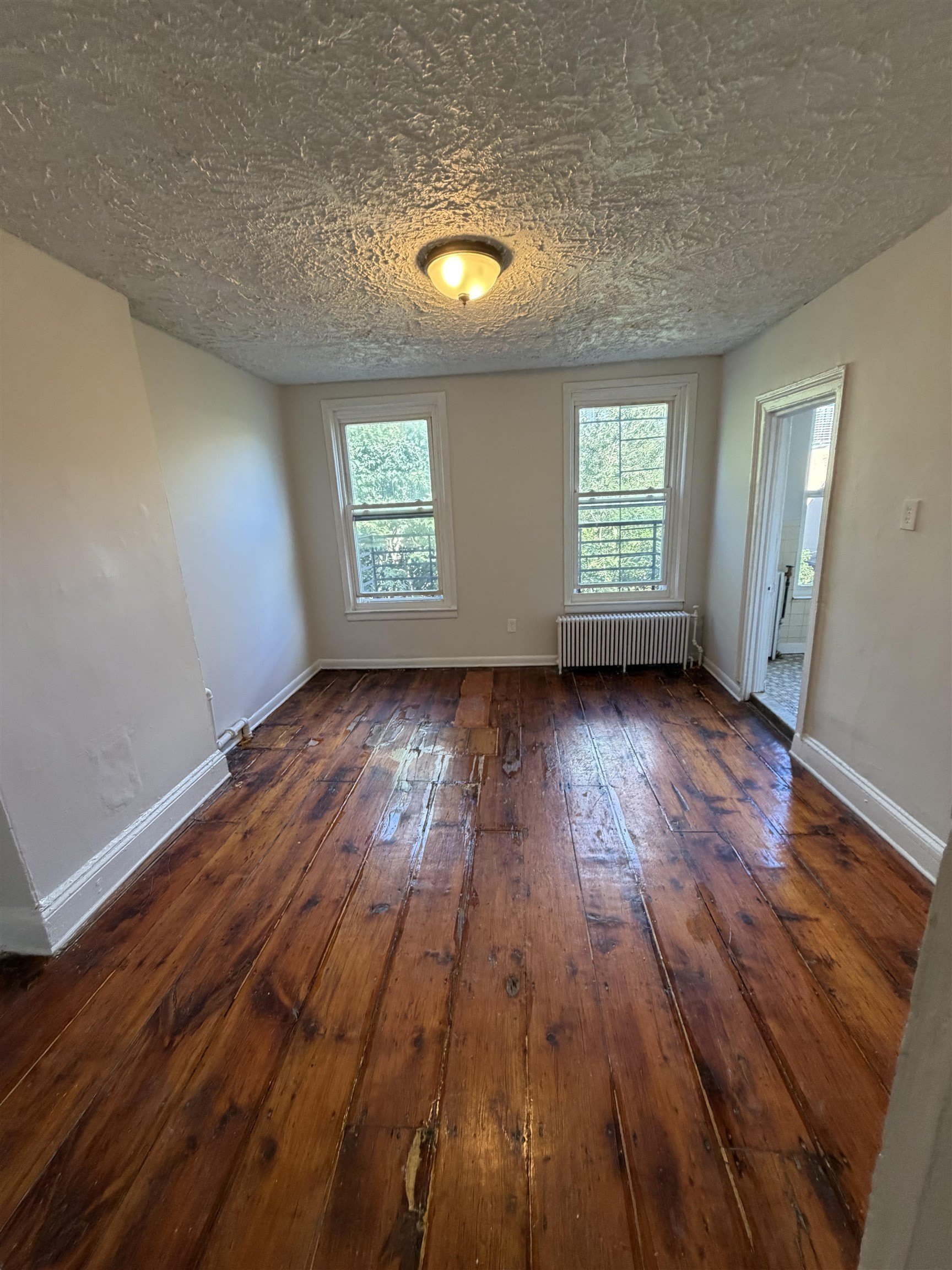 642 JERSEY AVE – photo 4