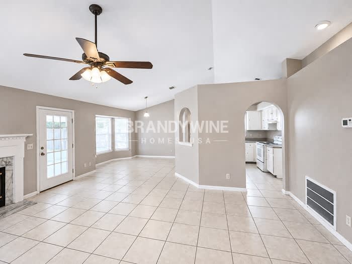 7768 Rockridge Drive West – photo 5