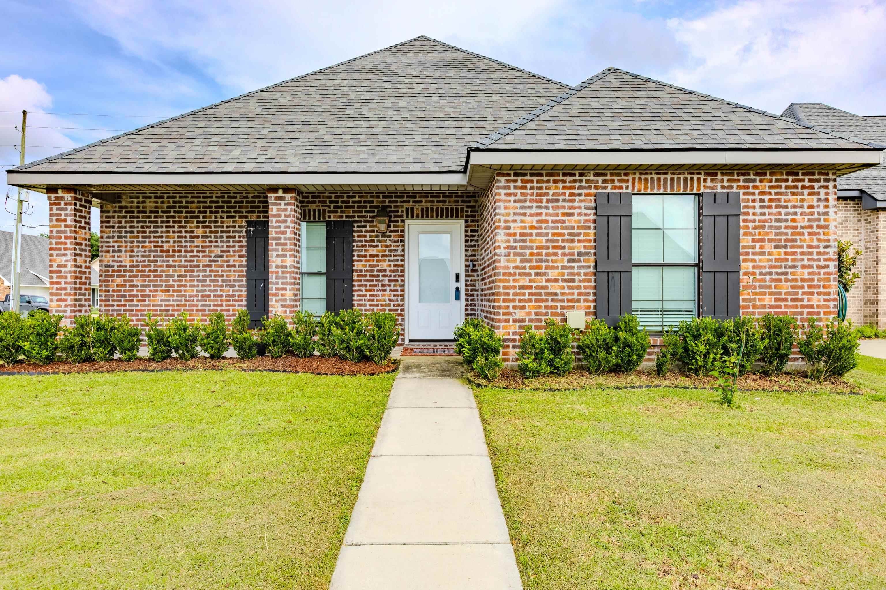 379 Shoal Drive – photo 1