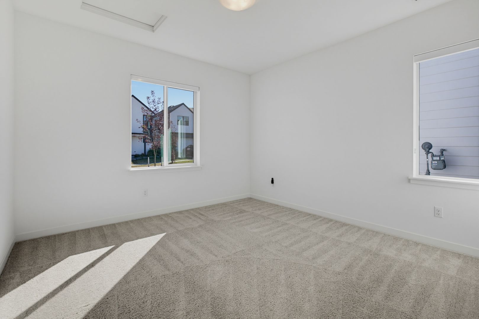 Exceptional Tehaleh Living with EV Charger & A/C – photo 4