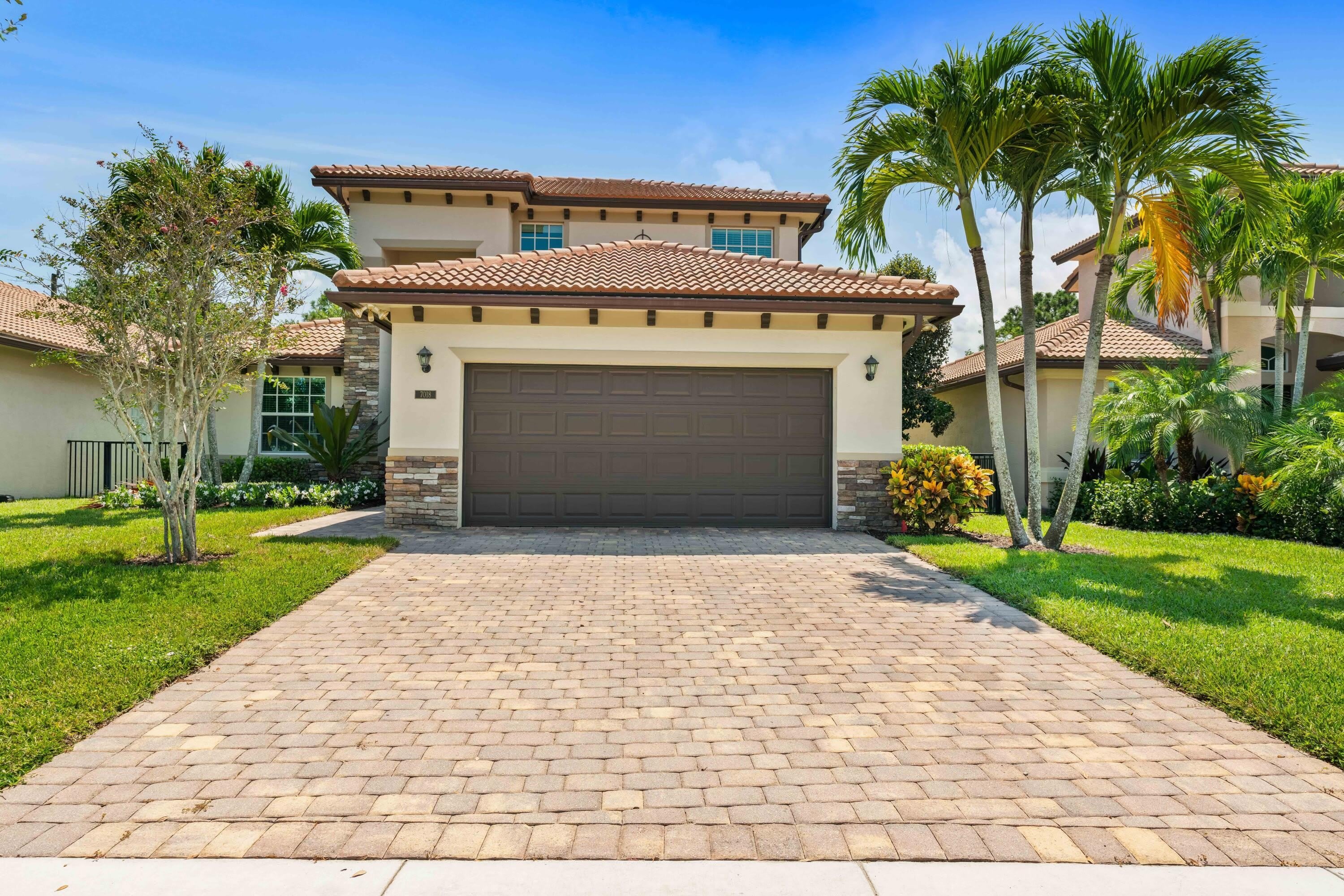 7018 LIMESTONE CAY Road – photo 3
