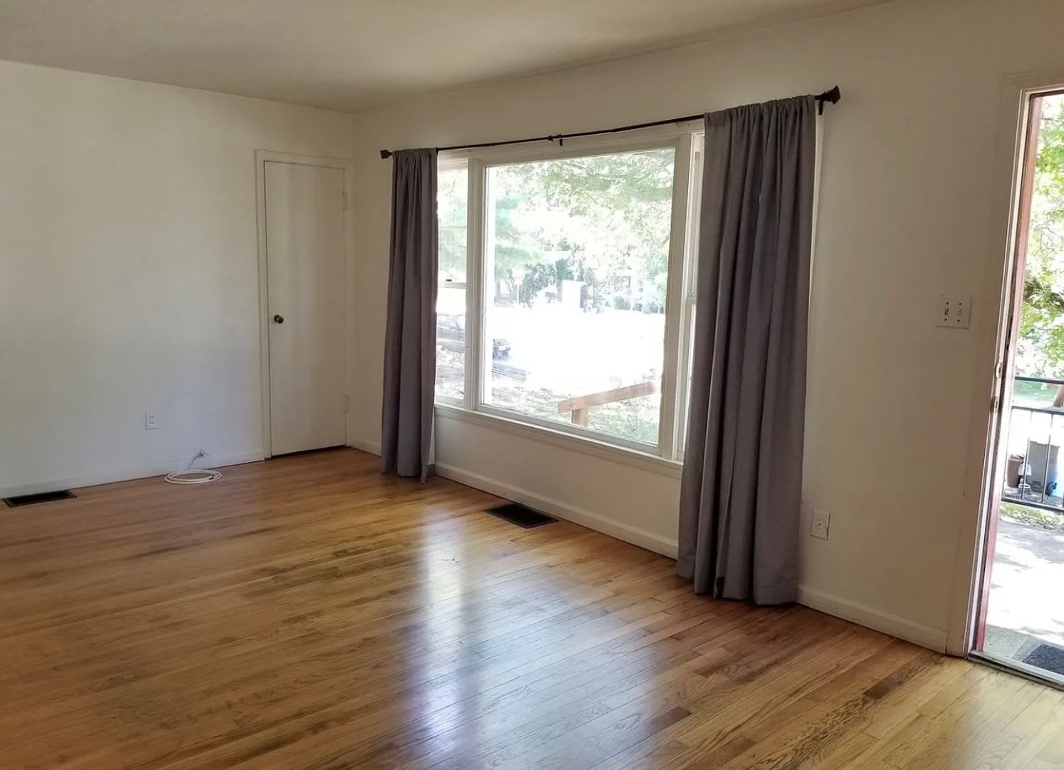 4BR 2BA – photo 3