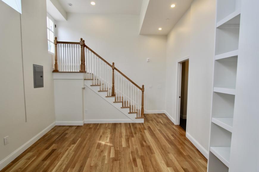 6 Blossom St. – photo 1