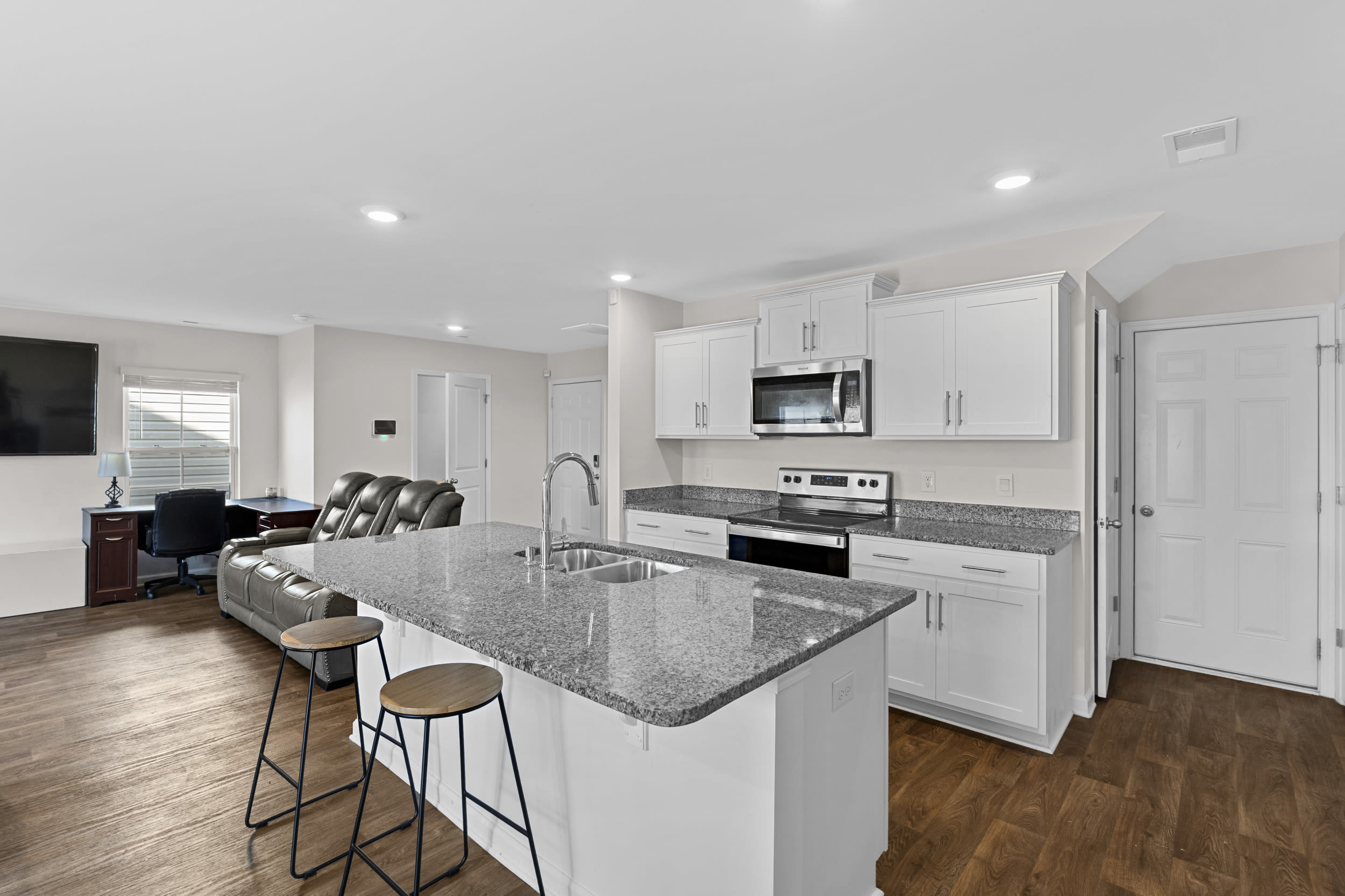 2097 Elmridge Rd – photo 3