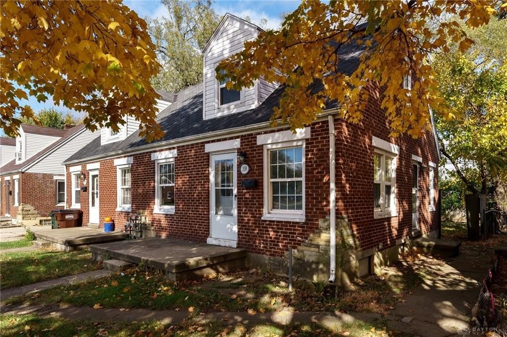 337 339 Wayne Drive – photo 2