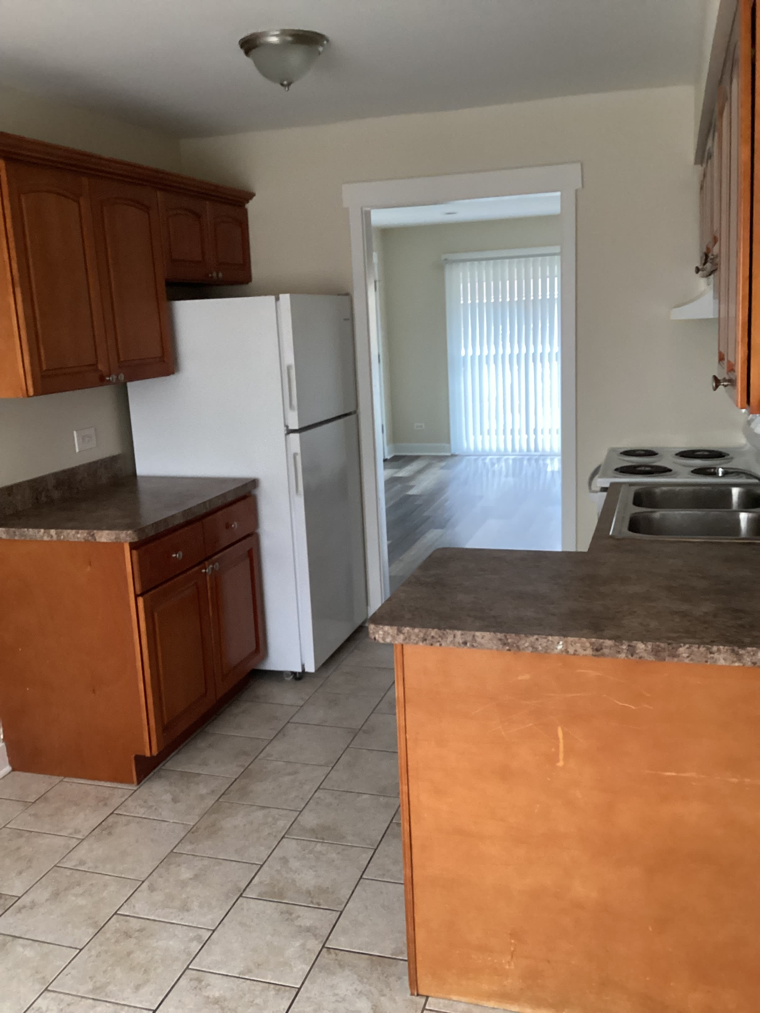 2491 Terrace Avenue – photo 4