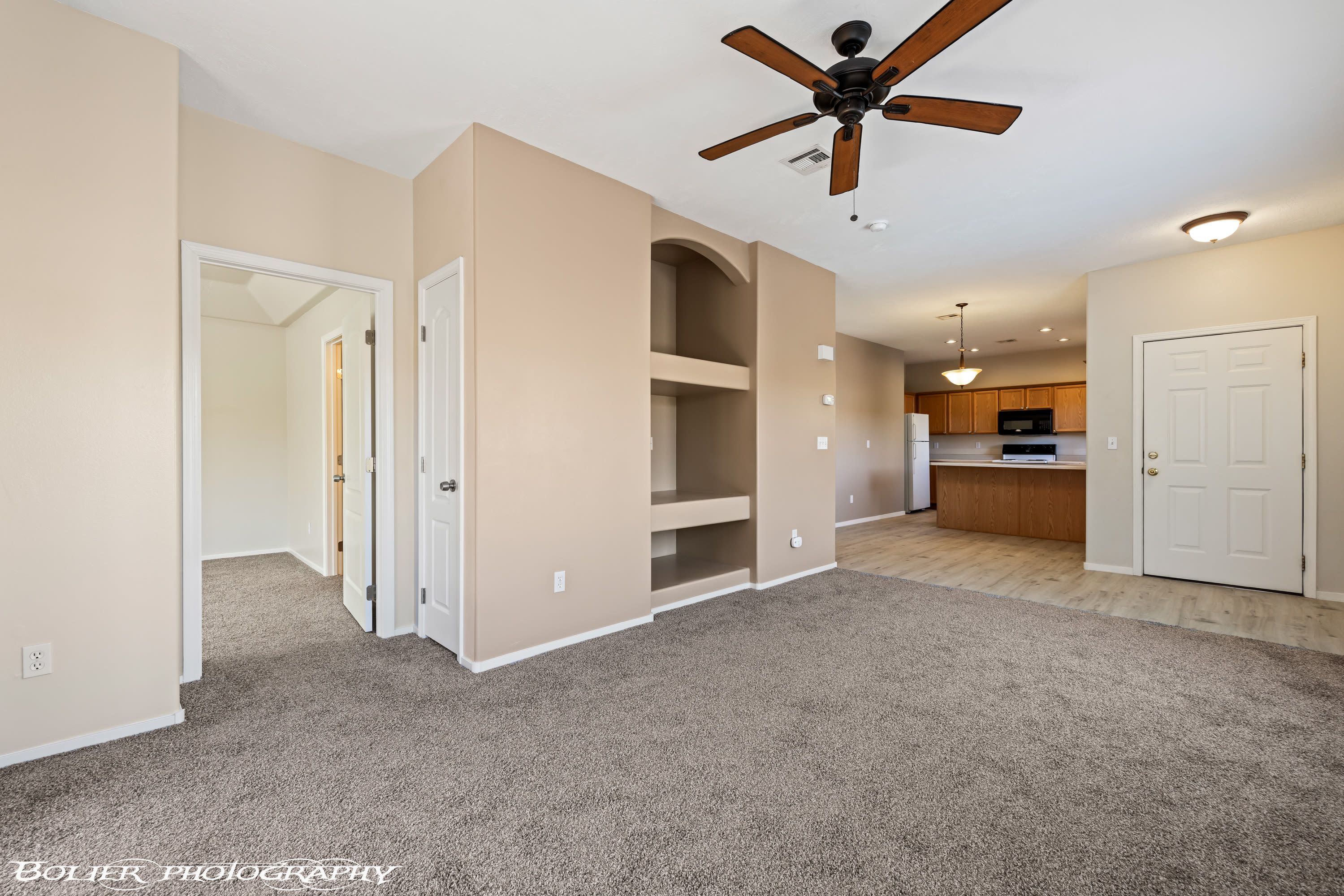 724 Hardy Way – photo 3