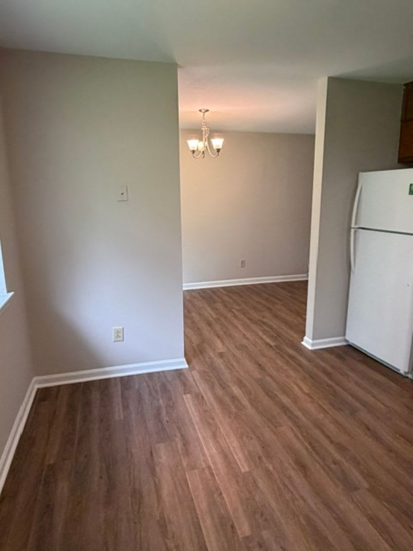 Ranch Home with 3BR/2BA Garage – photo 4