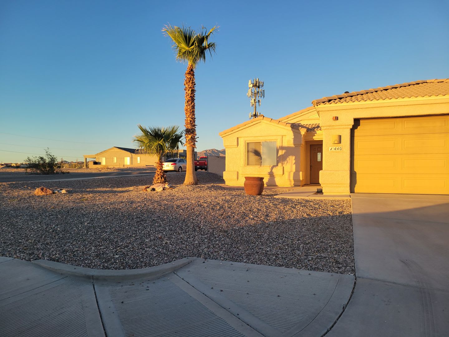 Available October!! Unfurnished Long Term – photo 2