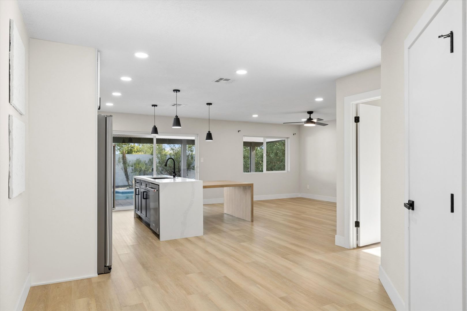 85254 Horizon High School Pool Ready Now 2 Car Garage 10K Square Ft Lot Remodeled All Appliances The List Goes On And On With This One – photo 5