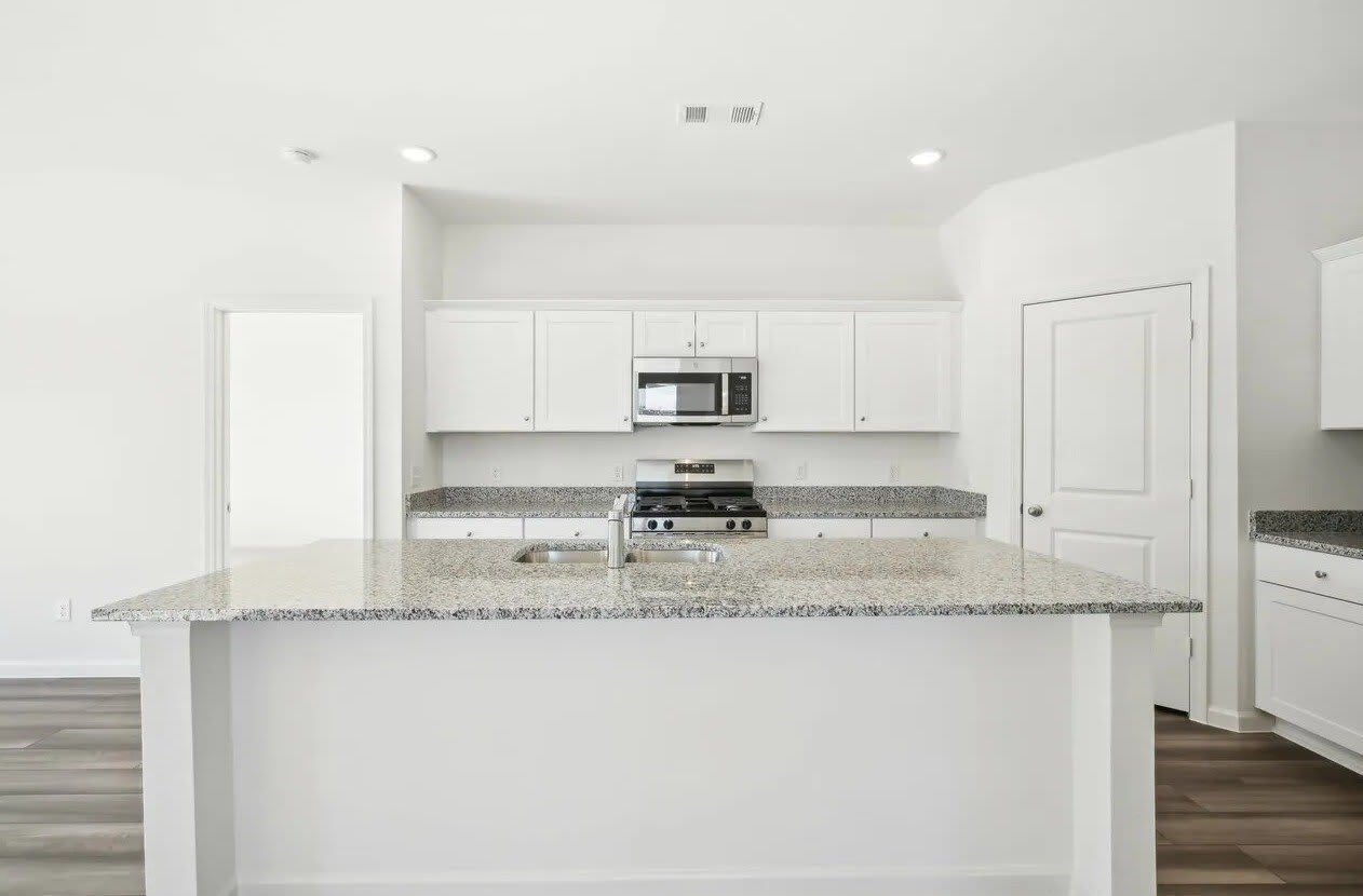 1870 Purtis Creek Drive – photo 1