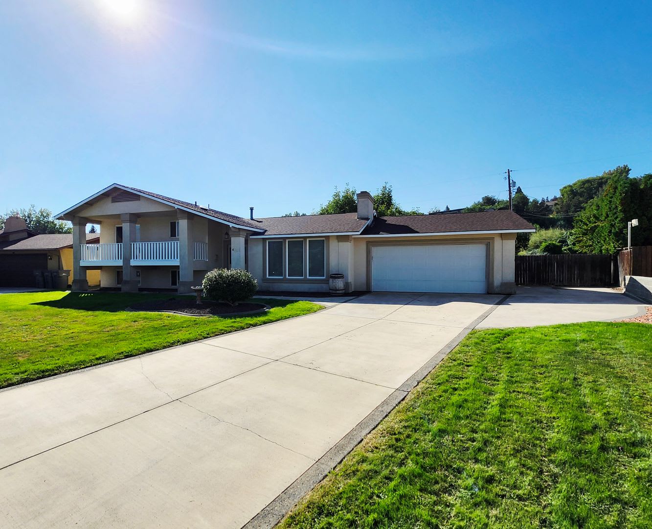 Beautiful Tri Level Home w/RV or Trailer Parking! – photo 2