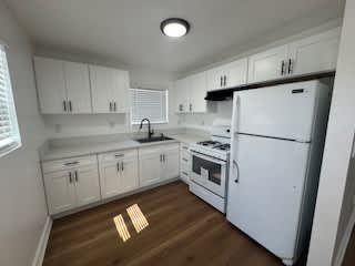121 West Century Boulevard – photo 5