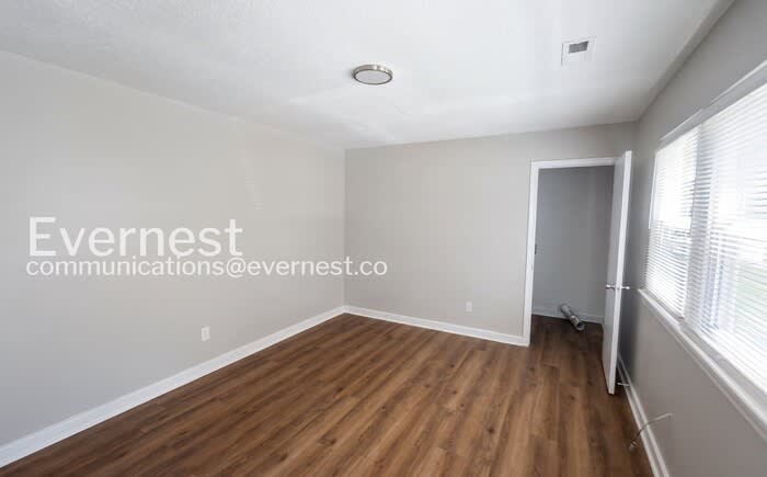 907 Garywood Place – photo 5