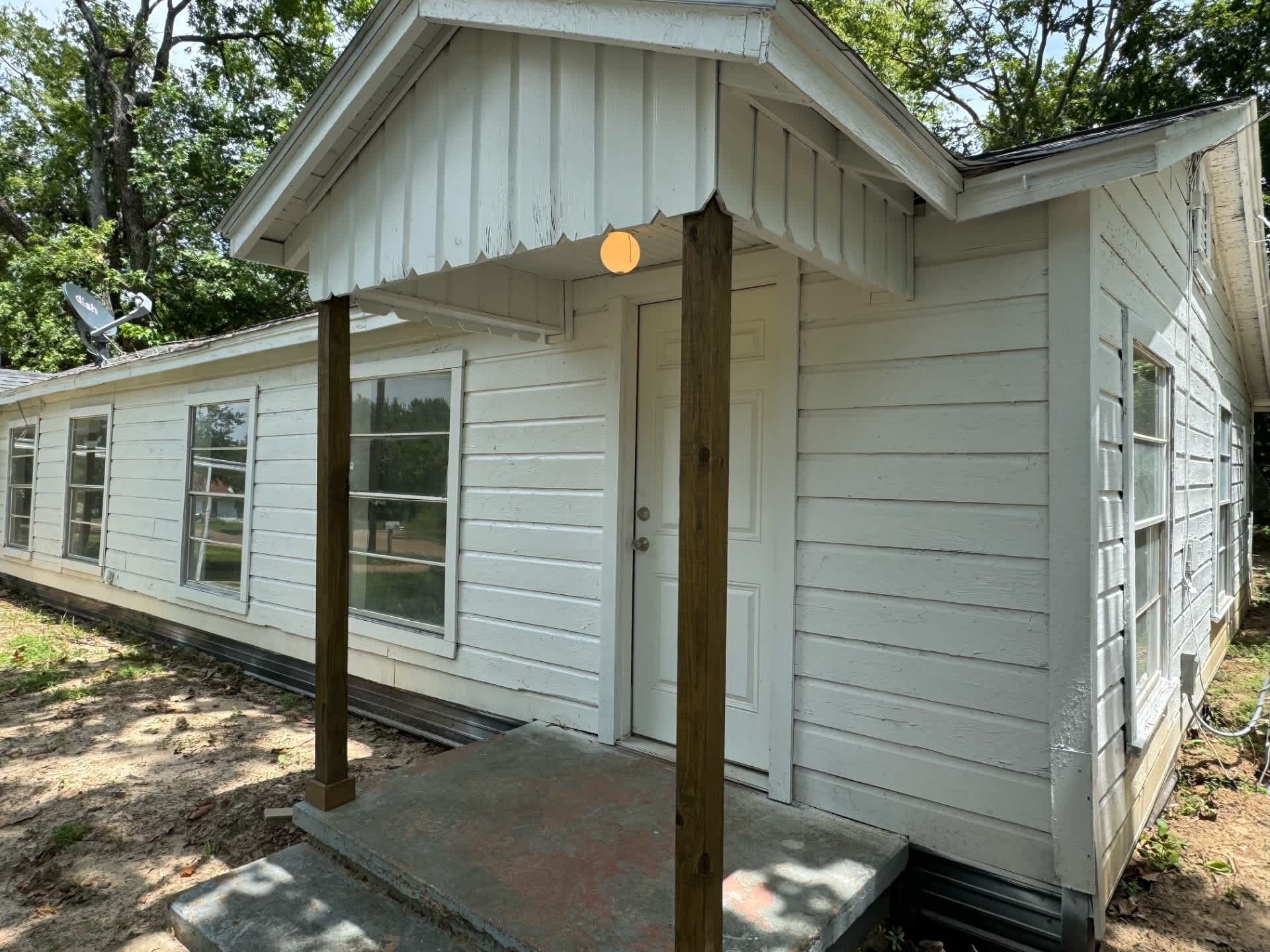 560 Athens Street – photo 1