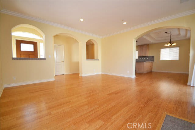 2203 Harriman Lane – photo 3