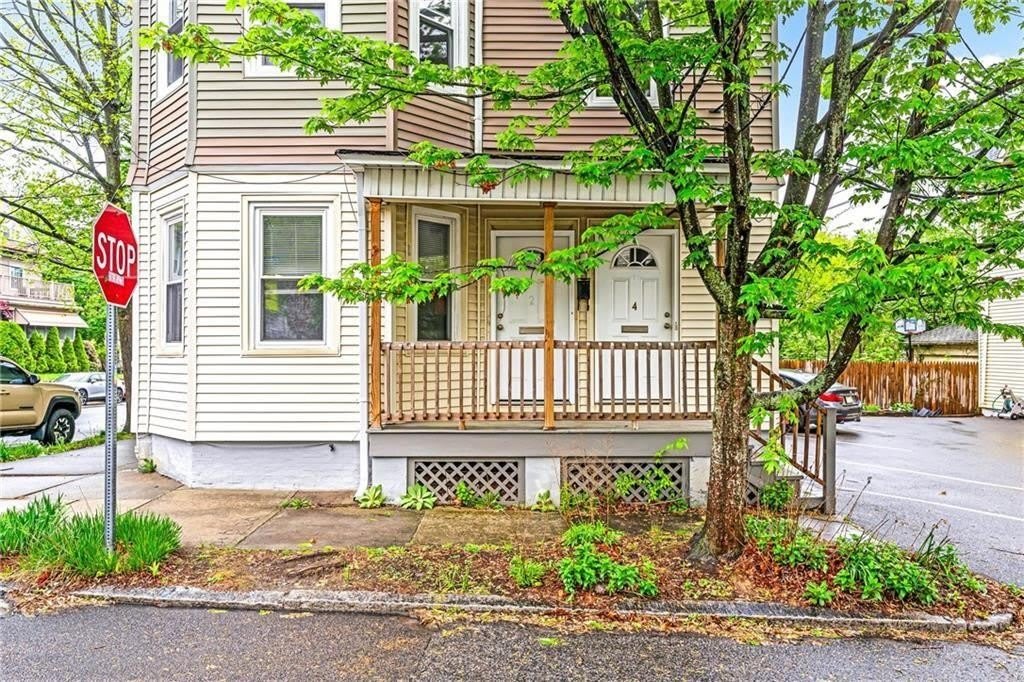 2 Poplar Street – photo 1