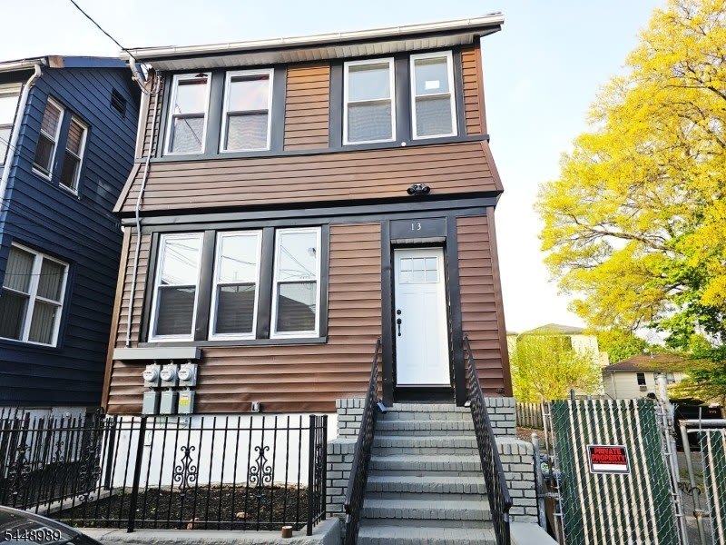 13 Edwin Pl – photo 1